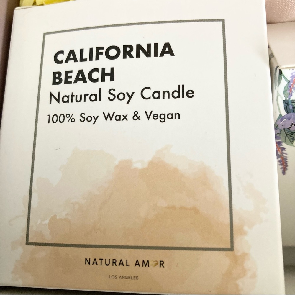 Natural Amor Bath & Spa Gift Box Set; Candle, Mask, Bath Salt, Soap, Eye Mask - Picture 3 of 11